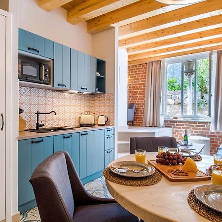 Heritage Suites Zanini Hvar Town Exterior foto