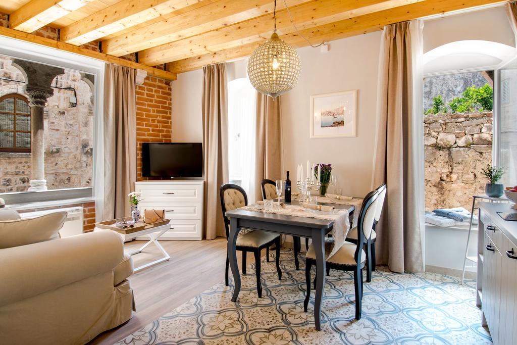 Heritage Suites Zanini Hvar Town Exterior foto